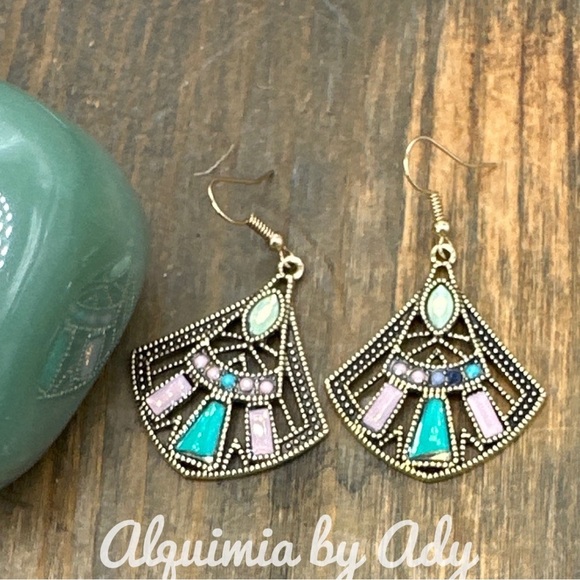 Jewel tone gold pink crystal chandelier dangle statement earrings - Picture 1 of 1